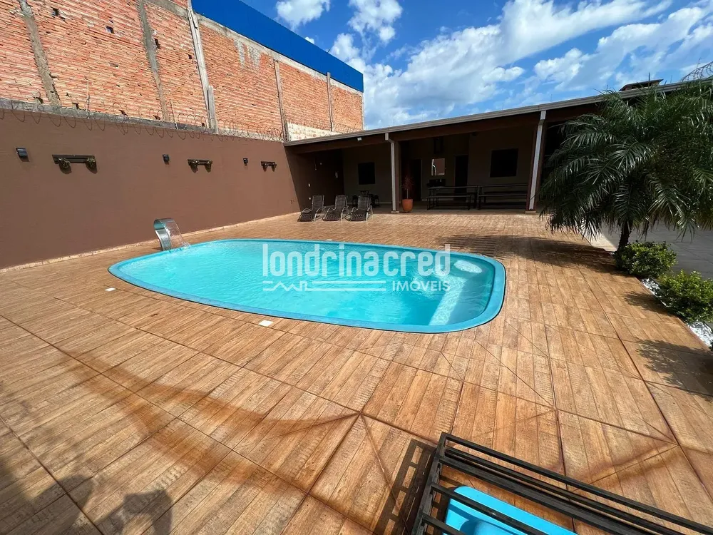Casa, 1 quarto, 250 m² - Foto 2