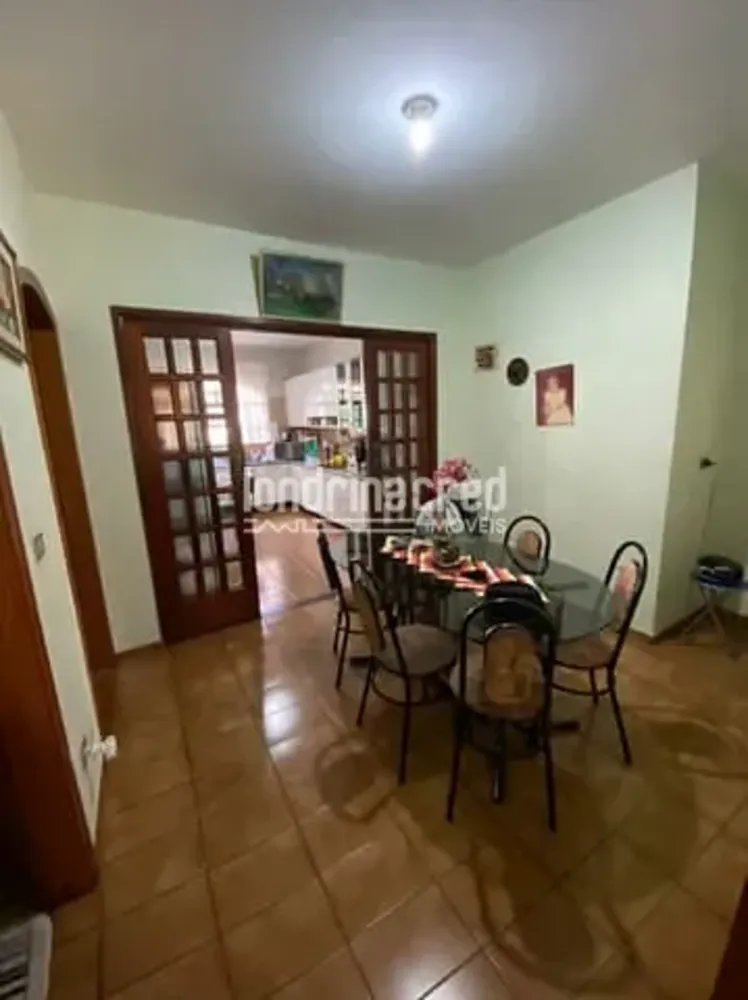 Casa, 4 quartos, 176 m² - Foto 1