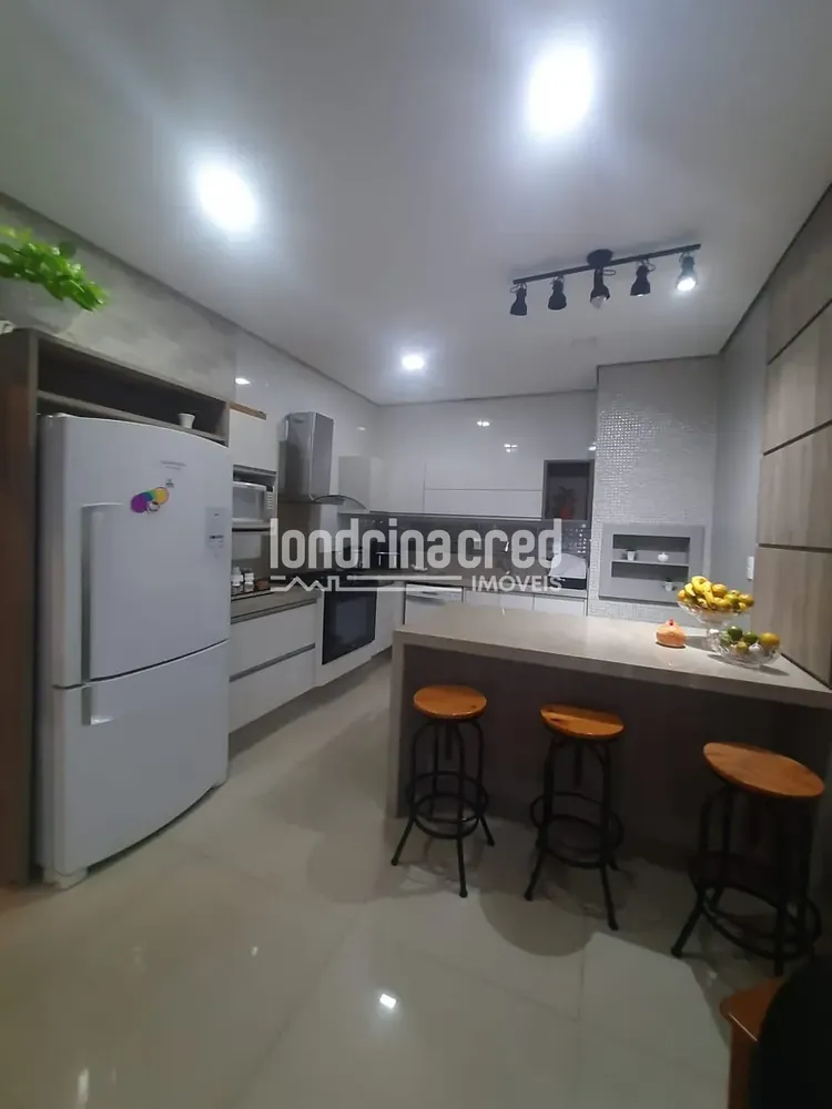 Casa, 5 quartos, 180 m² - Foto 3