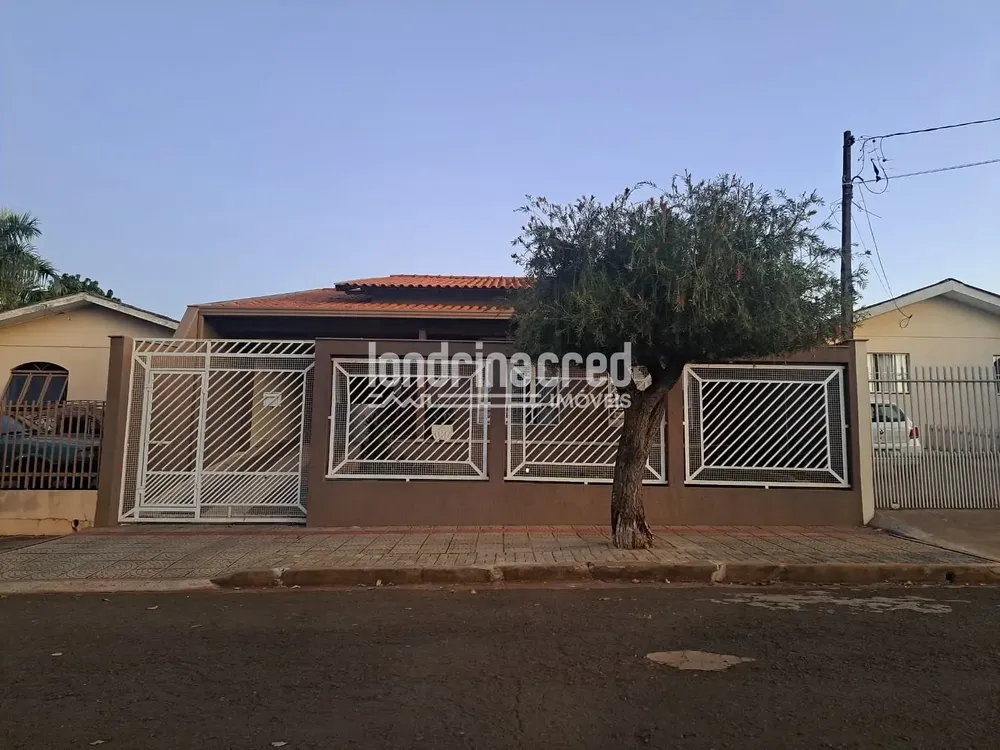 Casa, 3 quartos, 188 m² - Foto 1