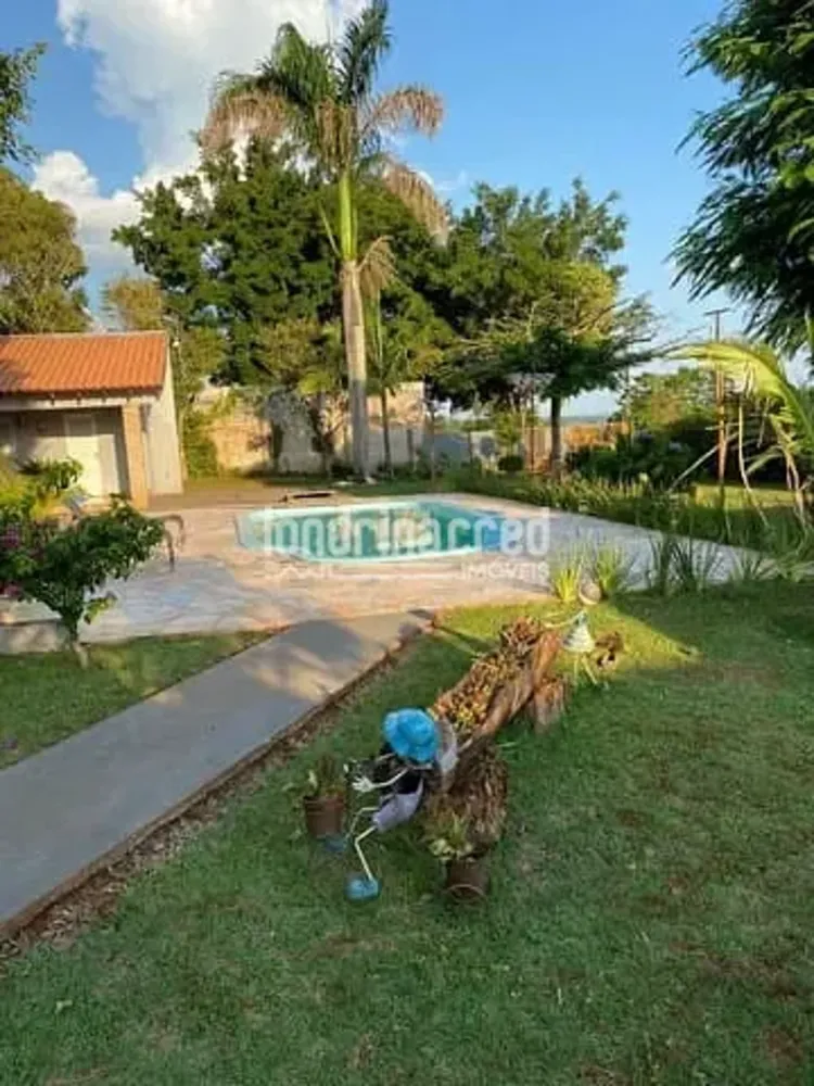 Chácara, 3 quartos, 6000 m² - Foto 1