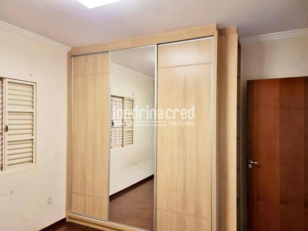 Casa, 3 quartos, 220 m² - Foto 8