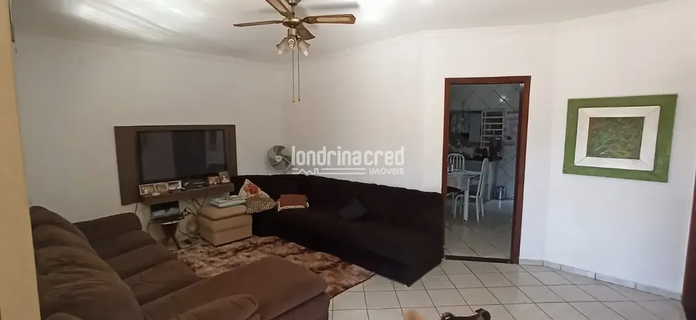 Casa, 4 quartos, 193 m² - Foto 2