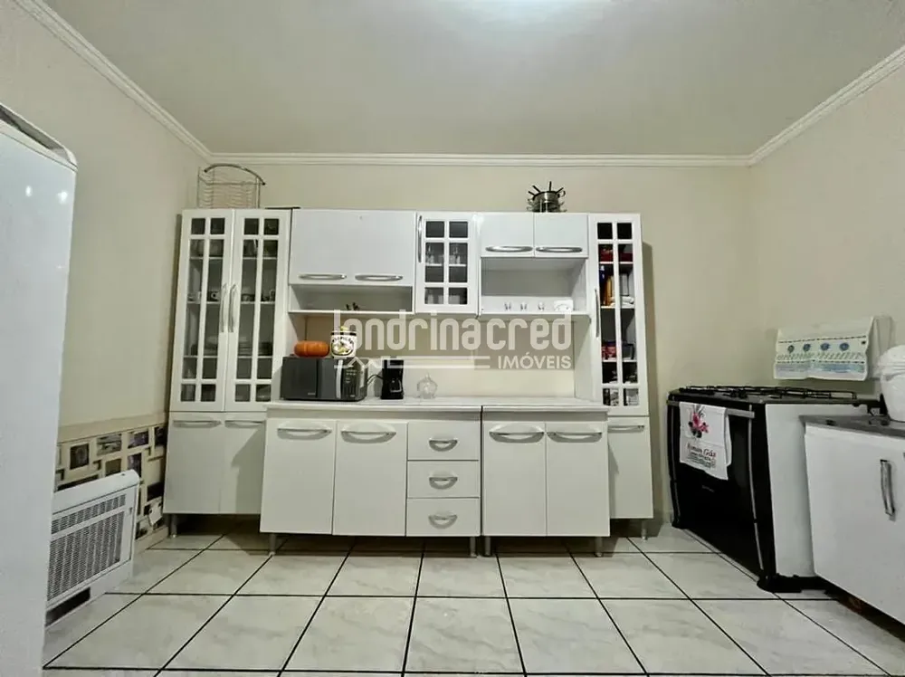 Casa, 4 quartos, 180 m² - Foto 1