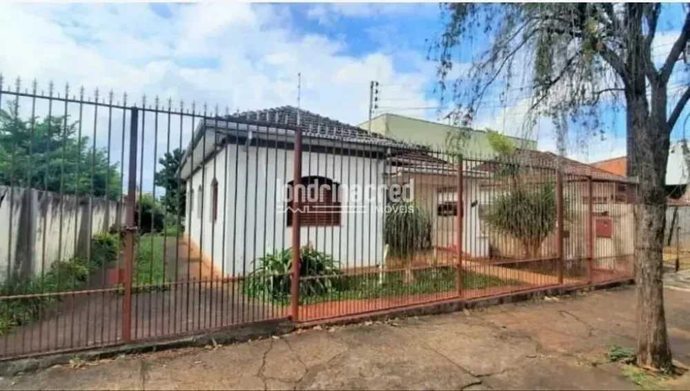 Casa, 2 quartos, 200 m² - Foto 1