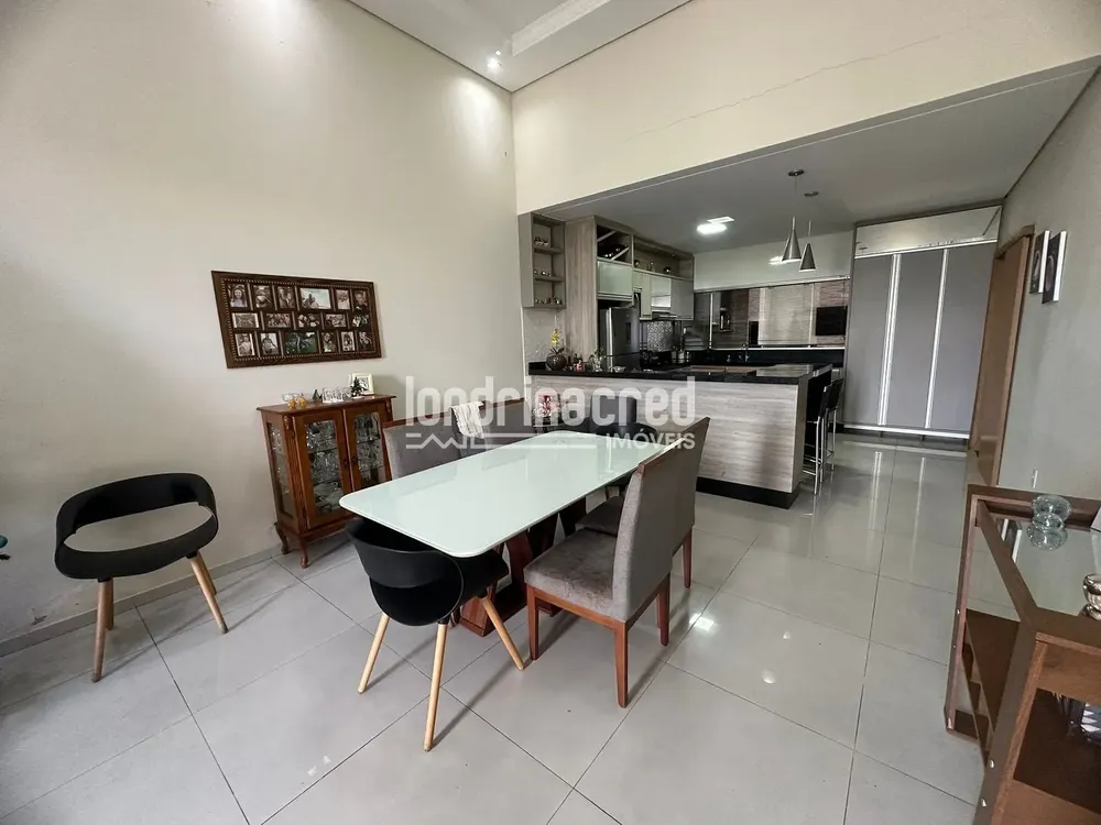 Casa, 2 quartos, 156 m² - Foto 1