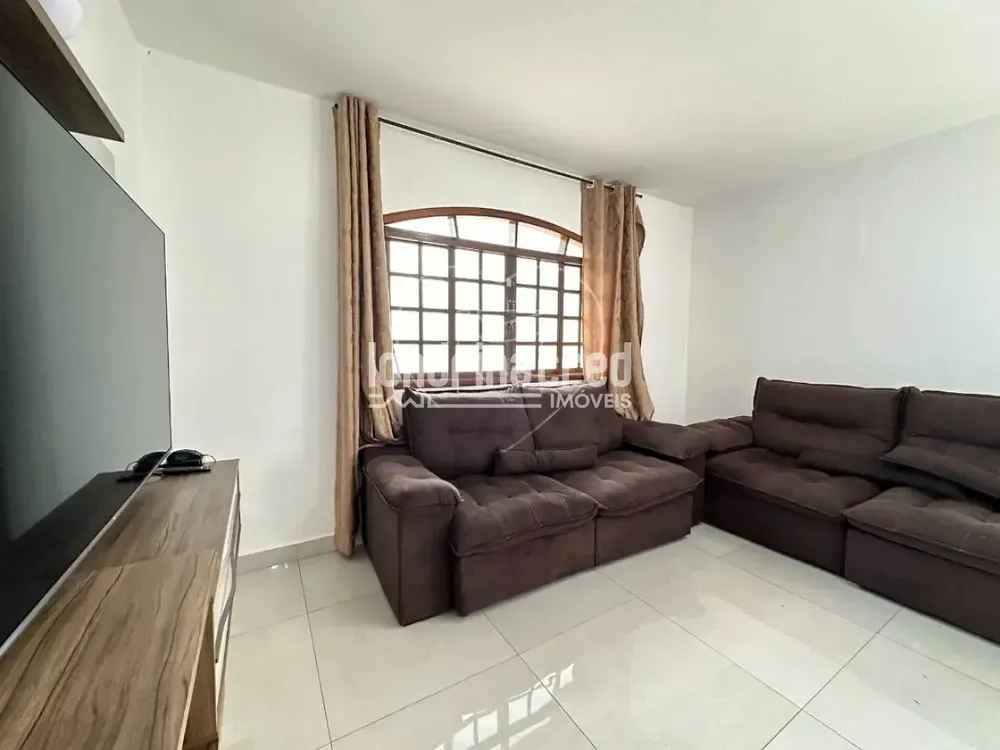 Casa, 4 quartos, 275 m² - Foto 4