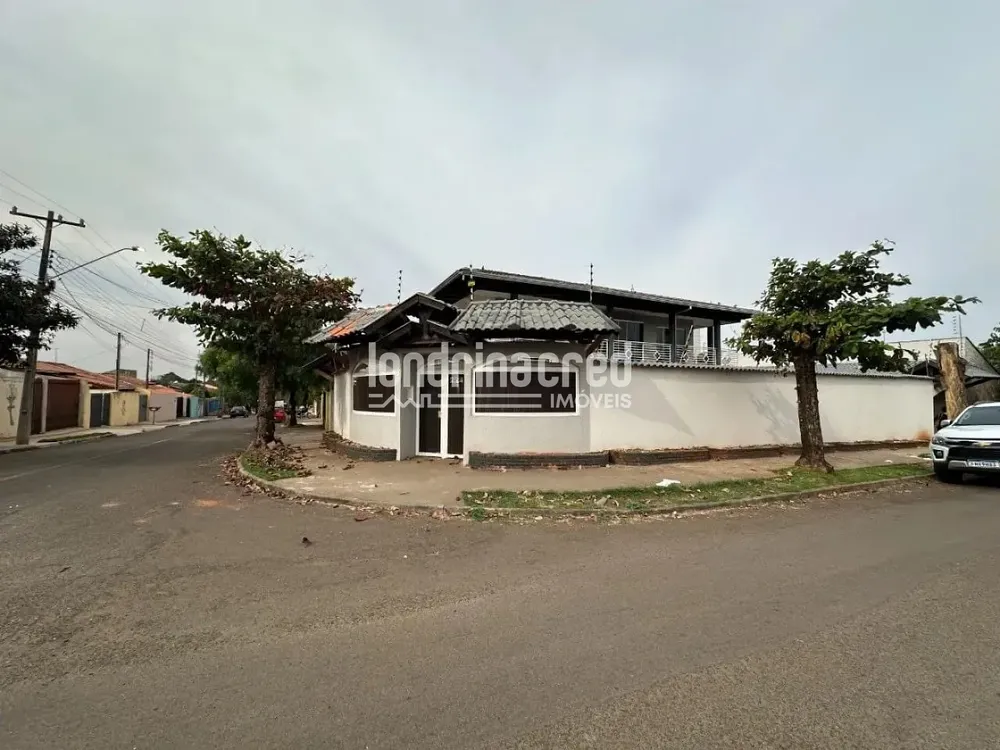 Casa, 4 quartos, 275 m² - Foto 1