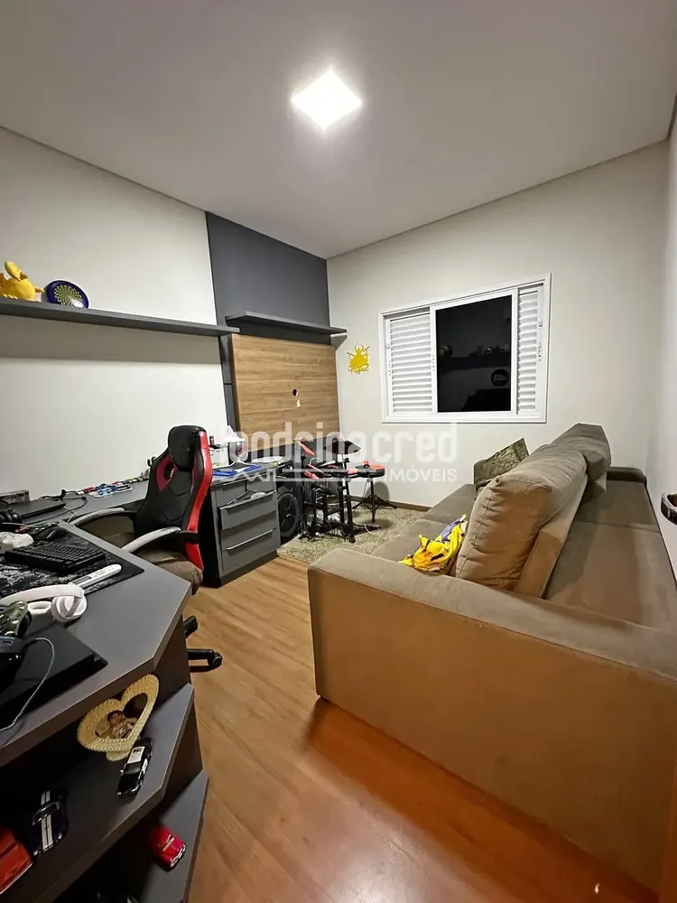 Casa, 4 quartos, 157 m² - Foto 1