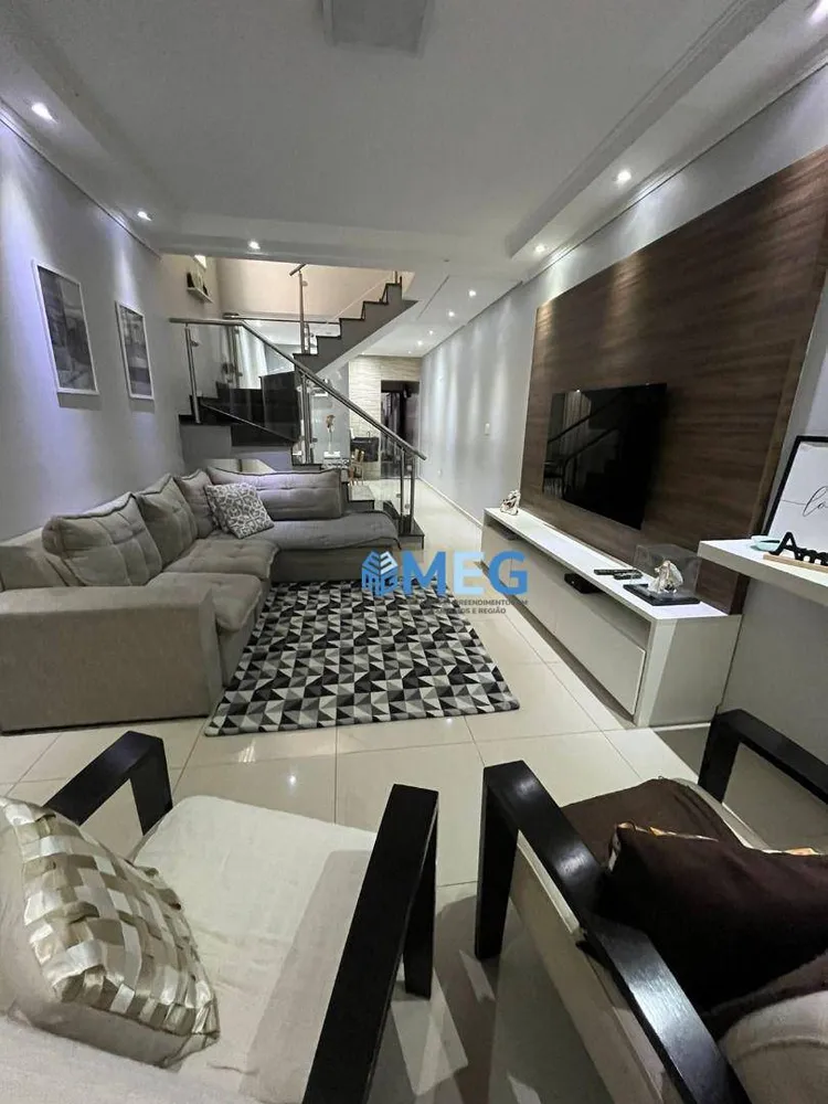 Sobrado, 3 quartos, 169 m² - Foto 1