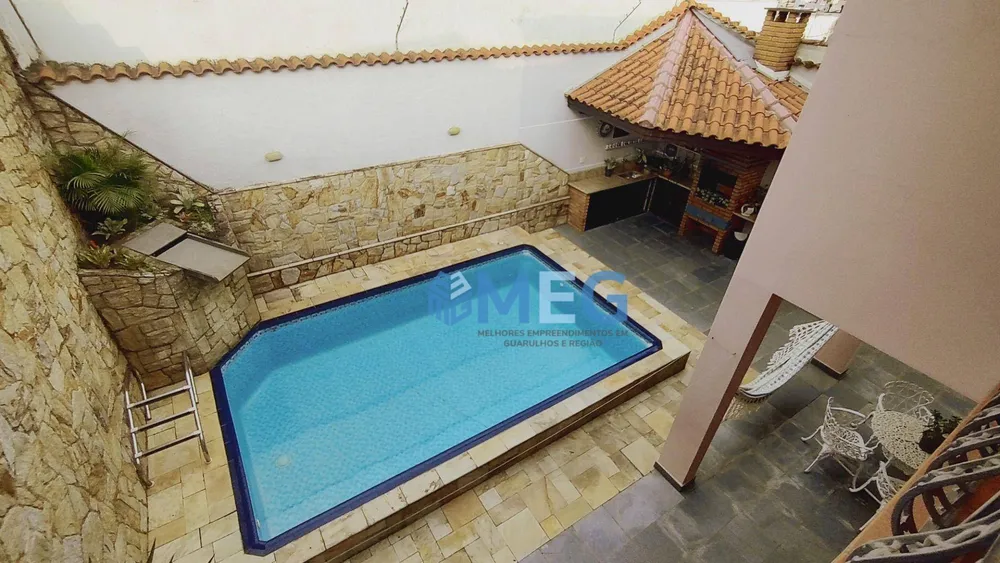 Sobrado, 4 quartos, 347 m² - Foto 1