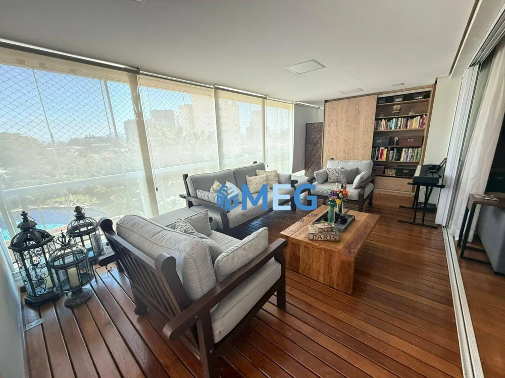 Apartamento, 3 quartos, 187 m² - Foto 1