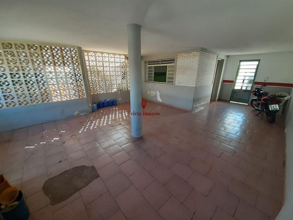 Casa, 2 quartos, 250 m² - Foto 1