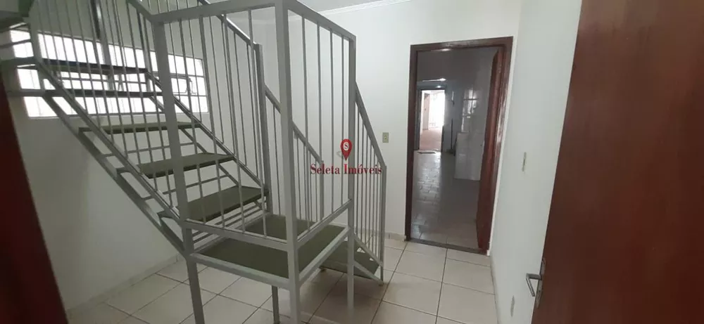 Casa para alugar com 2 quartos, 176m² - Foto 4