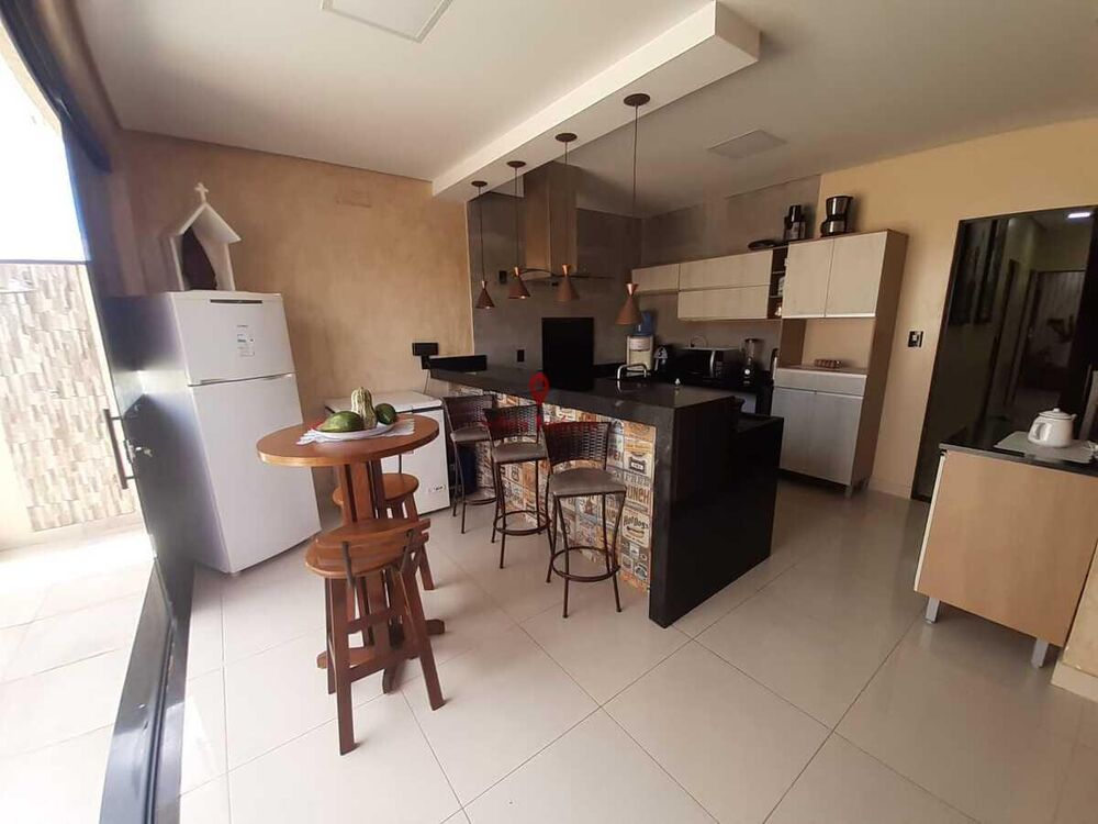 Casa à venda com 2 quartos, 332m² - Foto 12