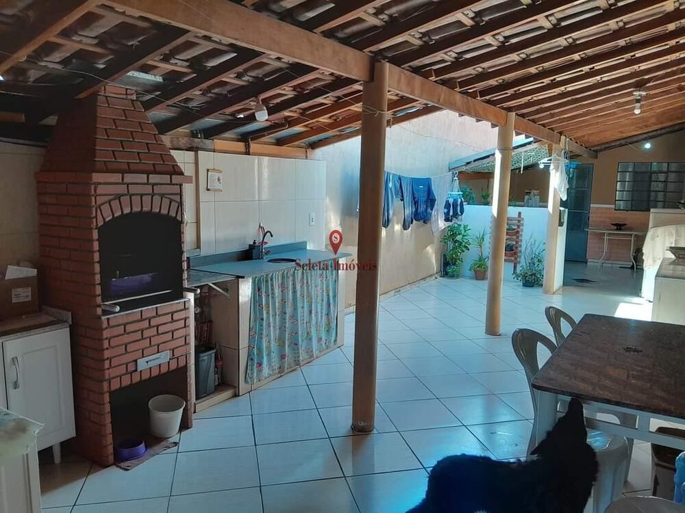 Casa, 3 quartos, 280 m² - Foto 1