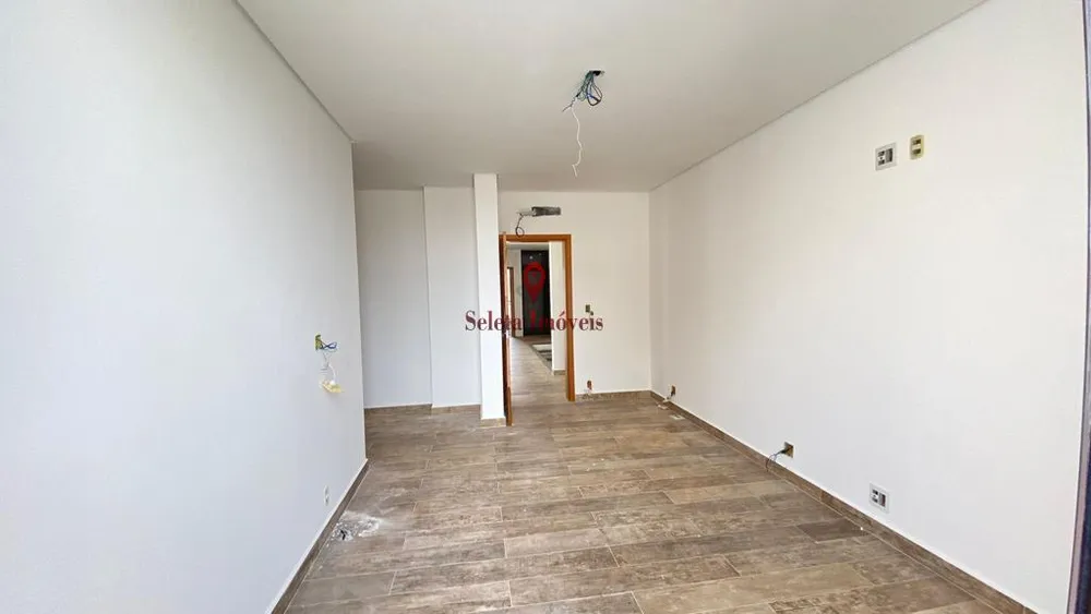 Casa, 5 quartos, 298 m² - Foto 2