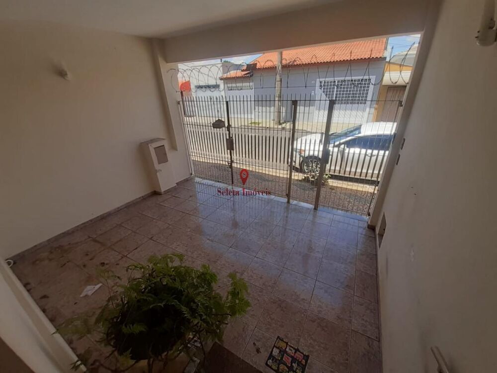 Casa à venda com 2 quartos, 150m² - Foto 3