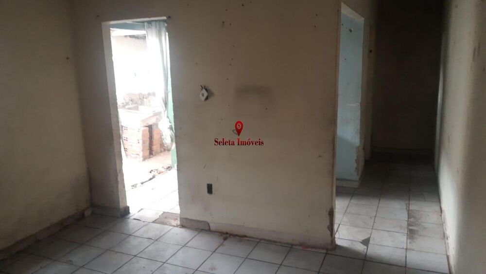 Terreno à venda com 1 quarto, 181m² - Foto 5