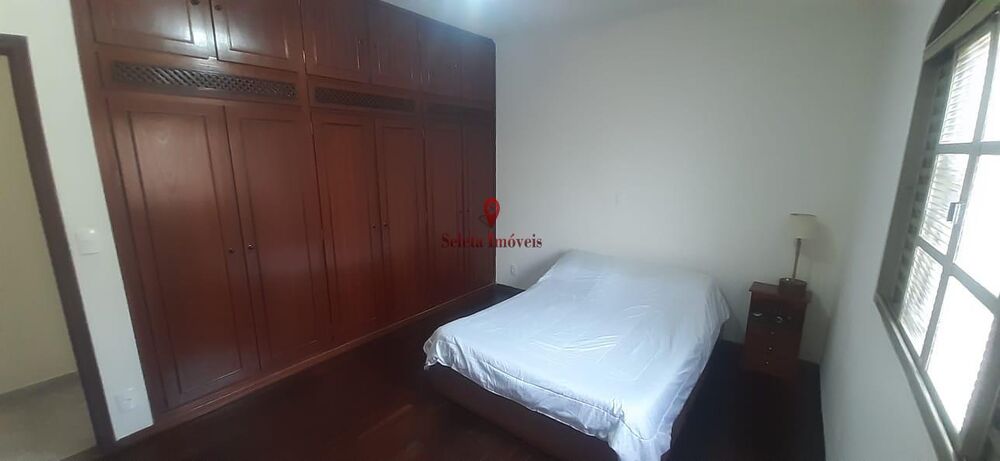 Casa à venda com 3 quartos, 358m² - Foto 3