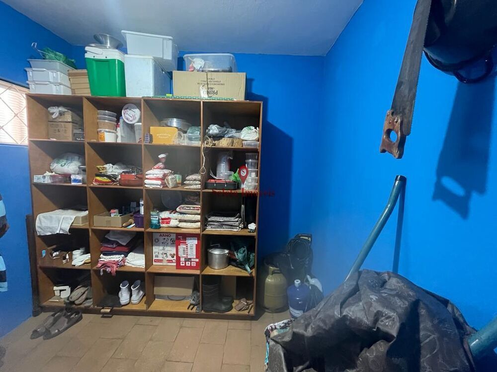 Casa à venda com 4 quartos, 200m² - Foto 14