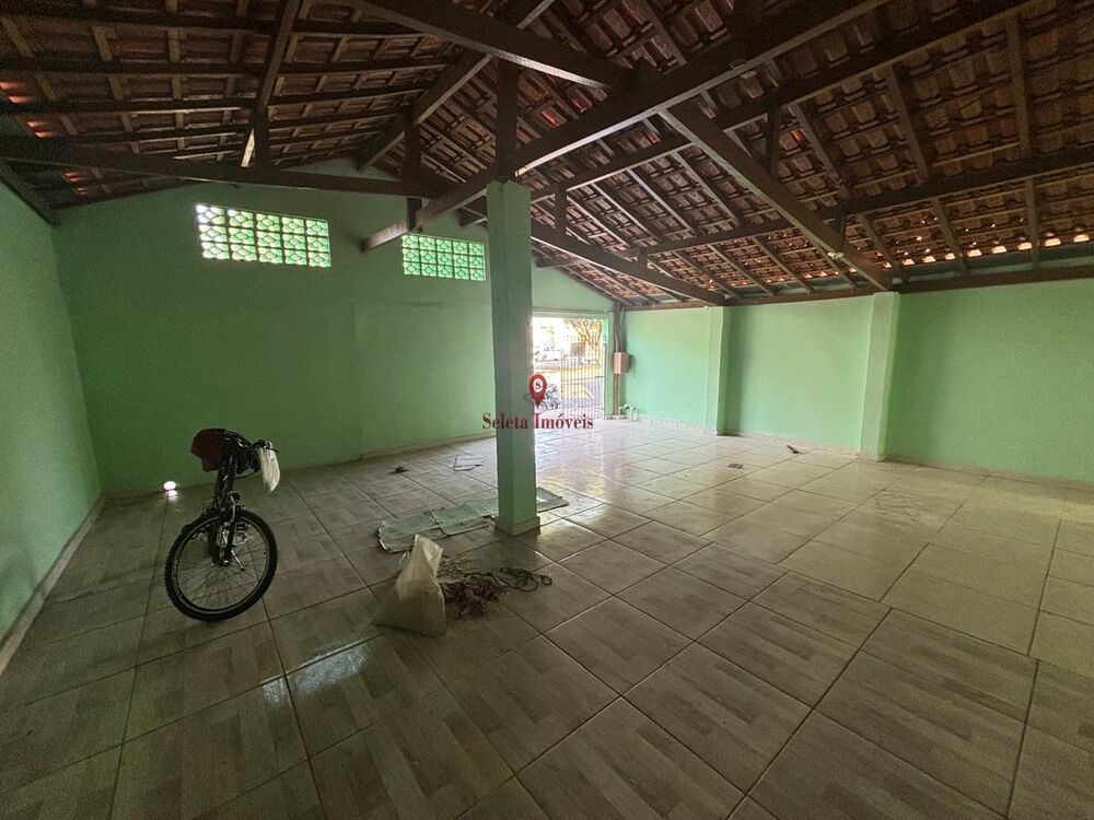 Casa à venda com 3 quartos, 150m² - Foto 3