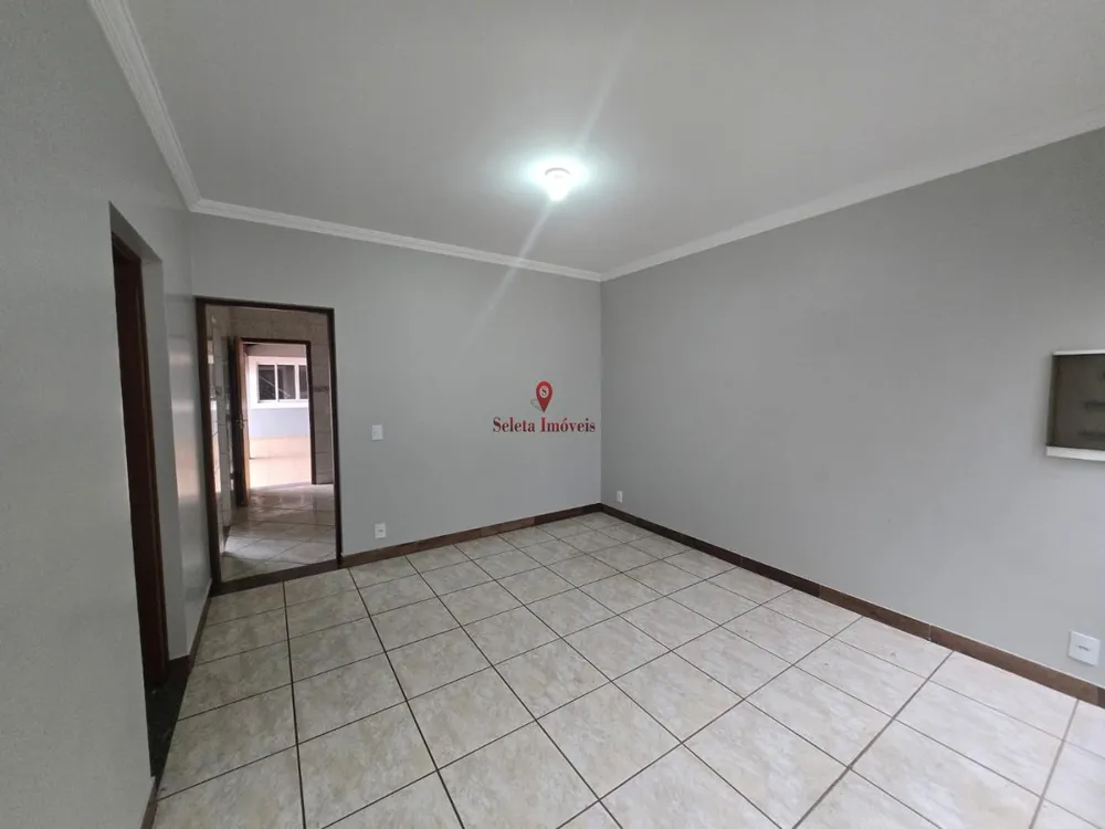 Casa, 5 quartos, 326 m² - Foto 1