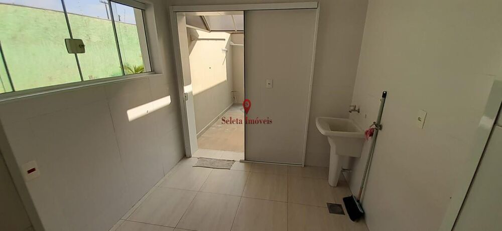 Casa à venda com 1 quarto, 130m² - Foto 6