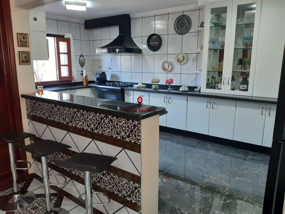Casa para alugar com 3 quartos, 559m² - Foto 9