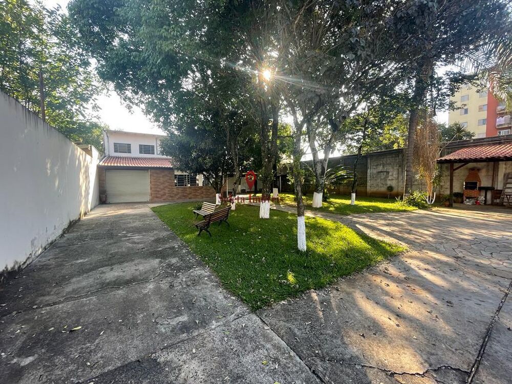 Casa, 5 quartos, 2000 m² - Foto 1