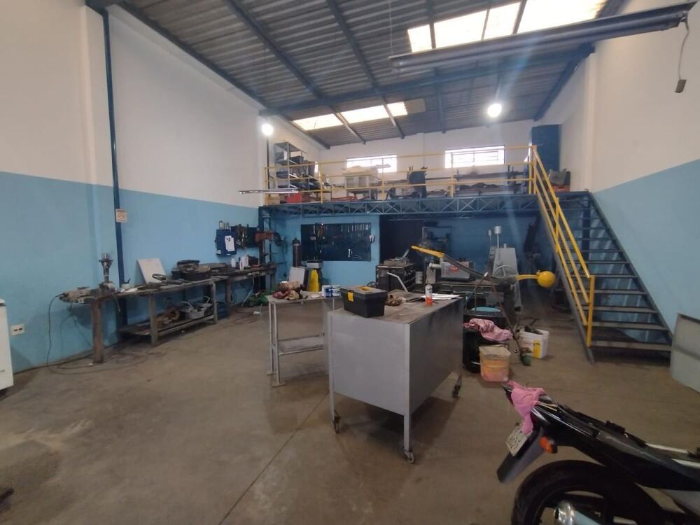 Depósito-Galpão-Armazém à venda, 146m² - Foto 4