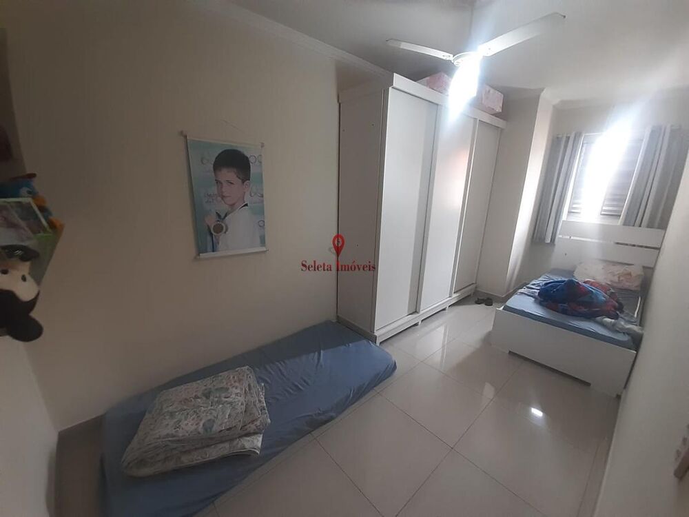 Casa à venda com 3 quartos, 180m² - Foto 4