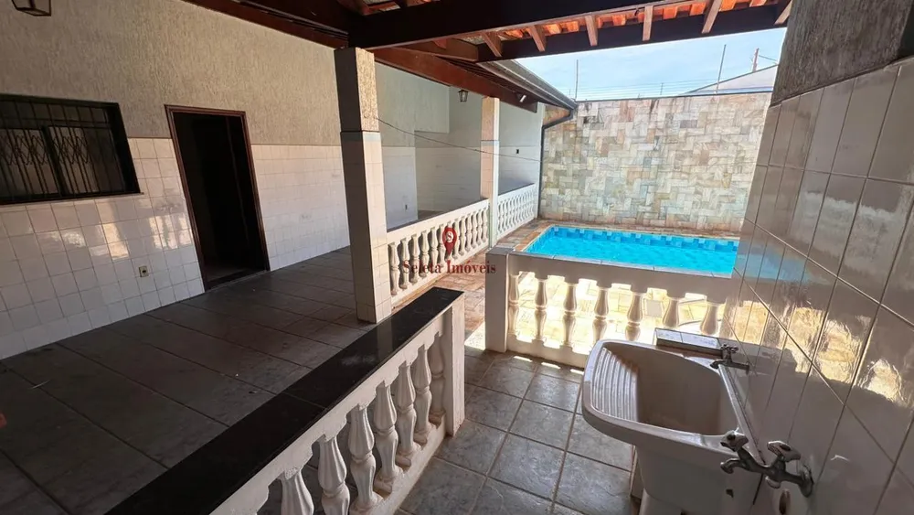 Casa, 4 quartos, 330 m² - Foto 4