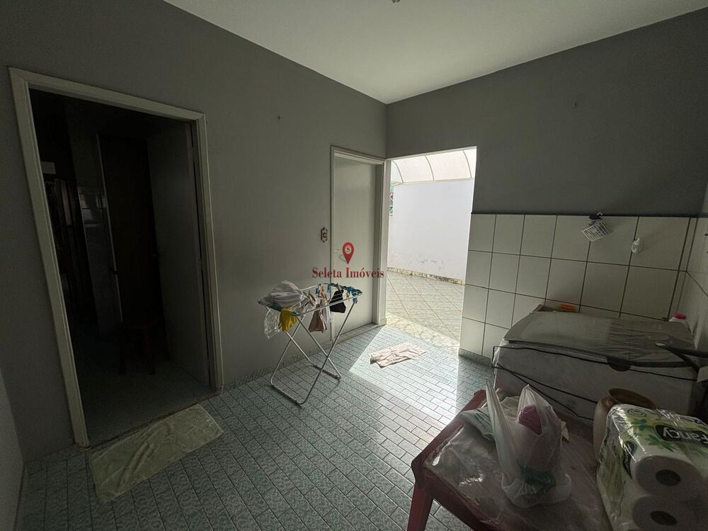 Casa à venda com 3 quartos, 200m² - Foto 13