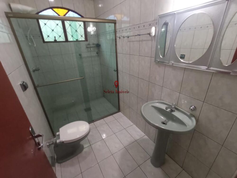 Casa à venda com 3 quartos, 200m² - Foto 11