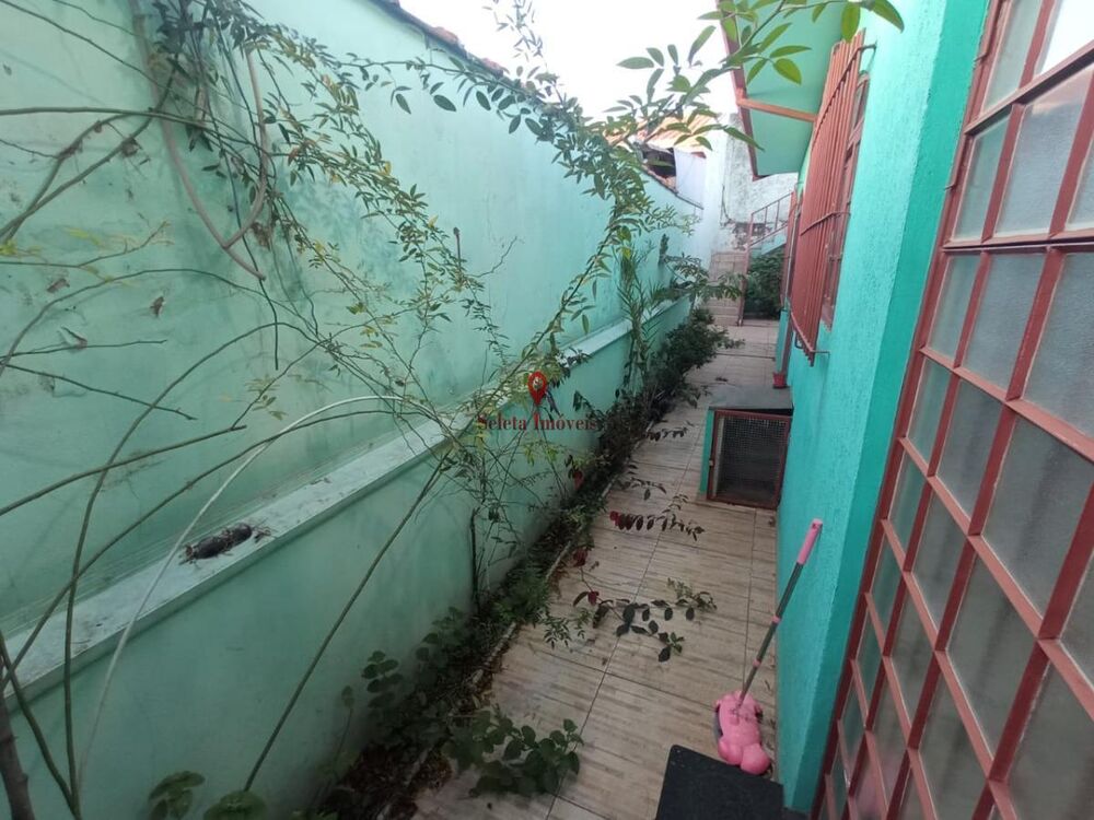 Casa à venda com 3 quartos, 200m² - Foto 17