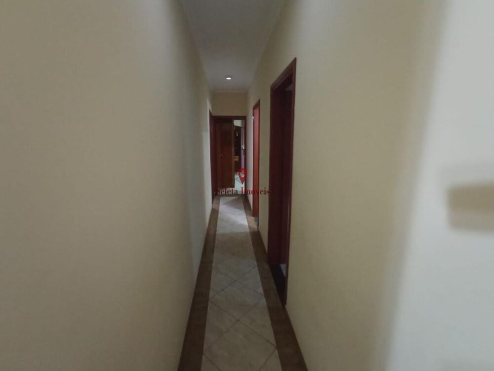 Casa à venda com 3 quartos, 200m² - Foto 8