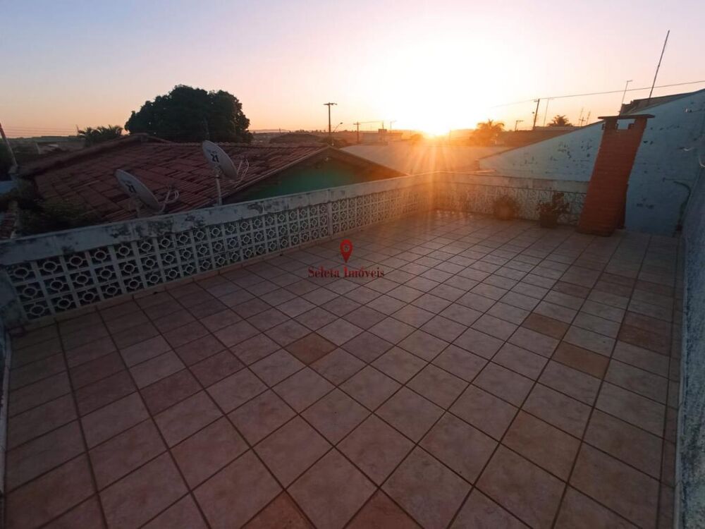 Casa à venda com 3 quartos, 200m² - Foto 22