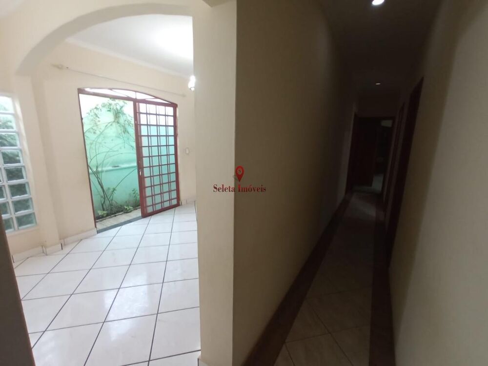 Casa à venda com 3 quartos, 200m² - Foto 6