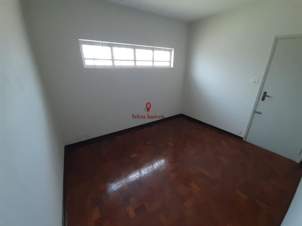 Casa à venda com 3 quartos, 450m² - Foto 6