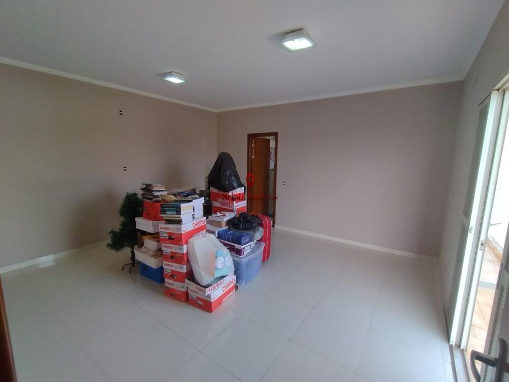 Casa à venda com 4 quartos, 160m² - Foto 7