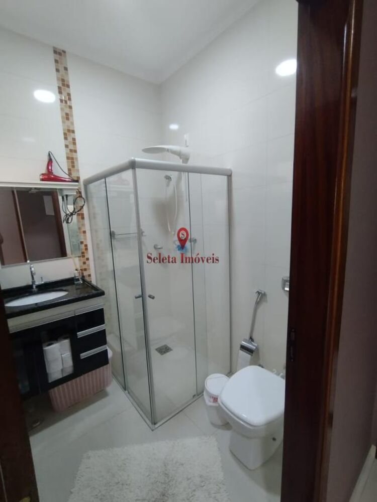 Casa à venda com 4 quartos, 160m² - Foto 17