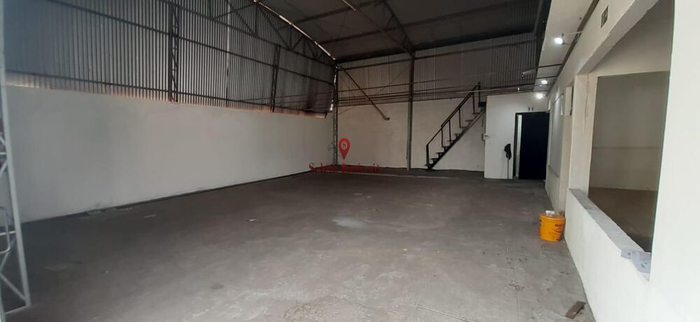 Depósito-Galpão, 250 m² - Foto 1