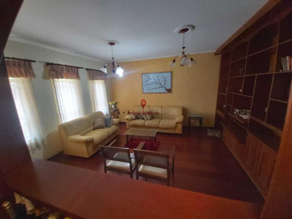 Casa à venda com 3 quartos, 161m² - Foto 4