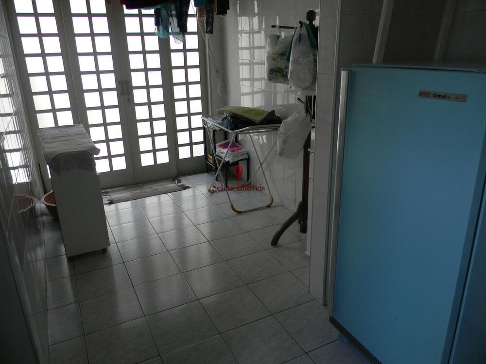 Casa à venda com 2 quartos, 136m² - Foto 4