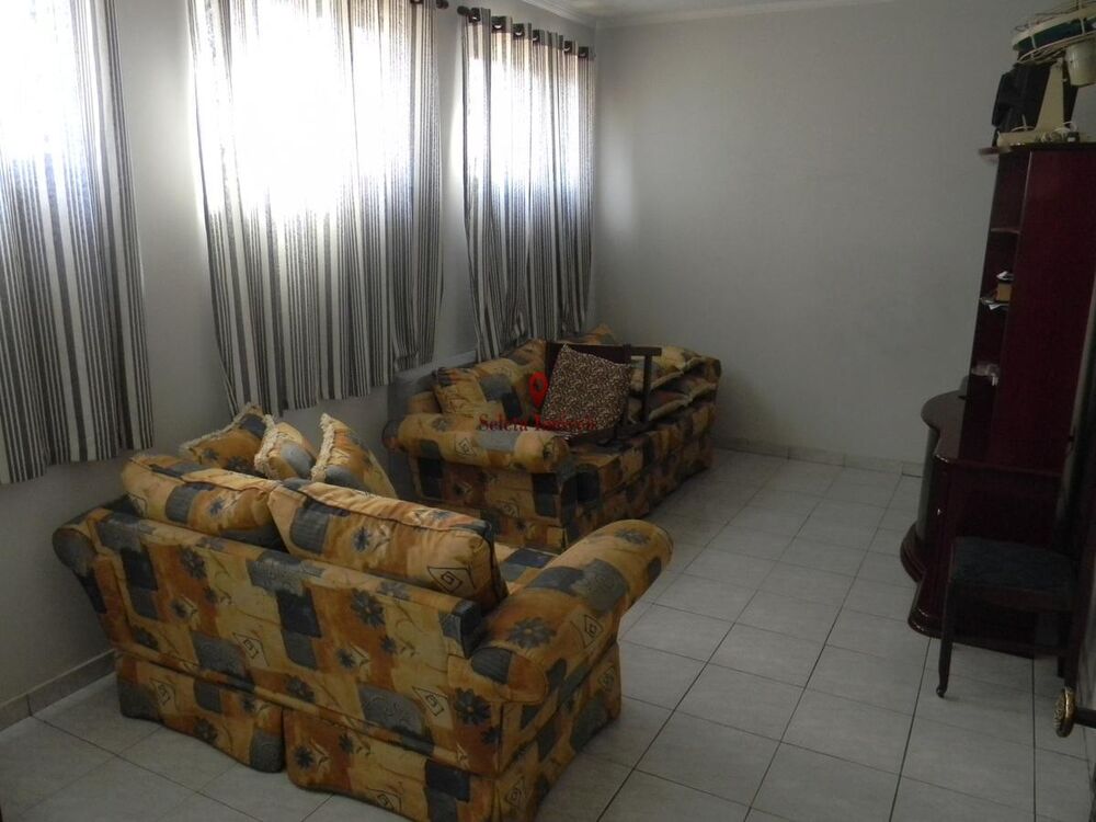Casa à venda com 2 quartos, 136m² - Foto 2