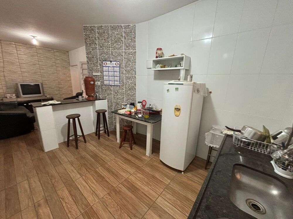 Casa à venda com 2 quartos, 138m² - Foto 9