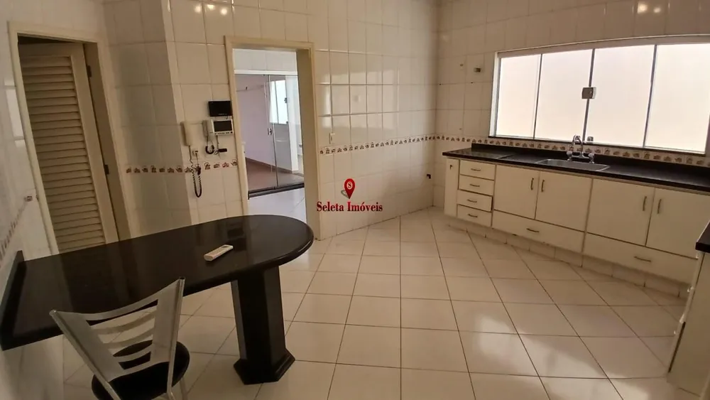 Casa, 3 quartos, 388 m² - Foto 8