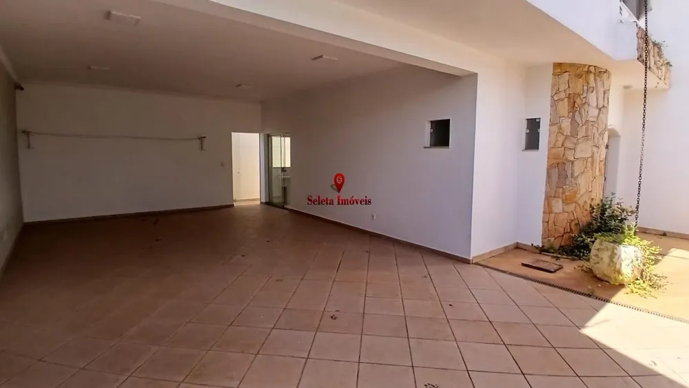Casa, 3 quartos, 388 m² - Foto 1