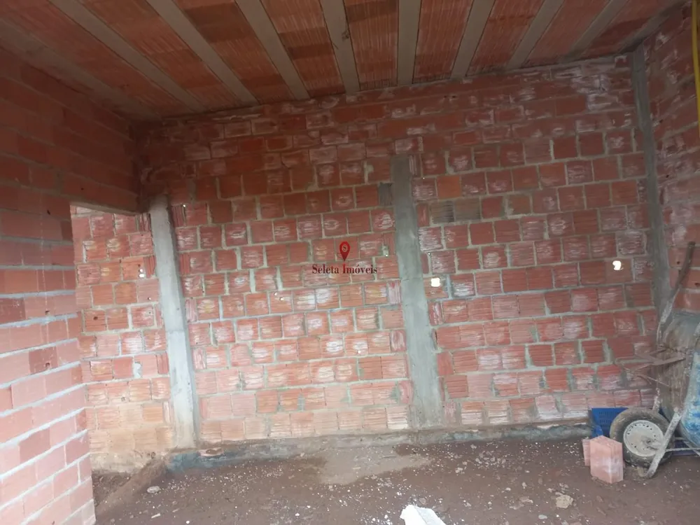 Casa, 2 quartos, 200 m² - Foto 1